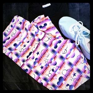 LulaRoe Disney Leggings♥️